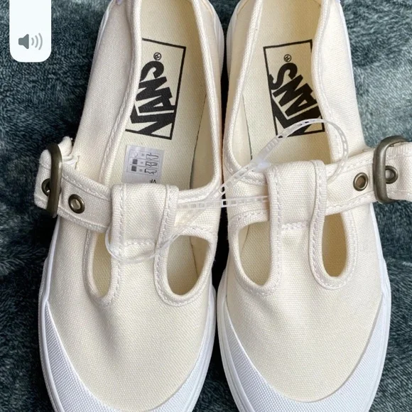 NWOB Women’s Vans Style 93 Mary Jane Sneakers Buckle Cream Canvas - Picture 4 of 6